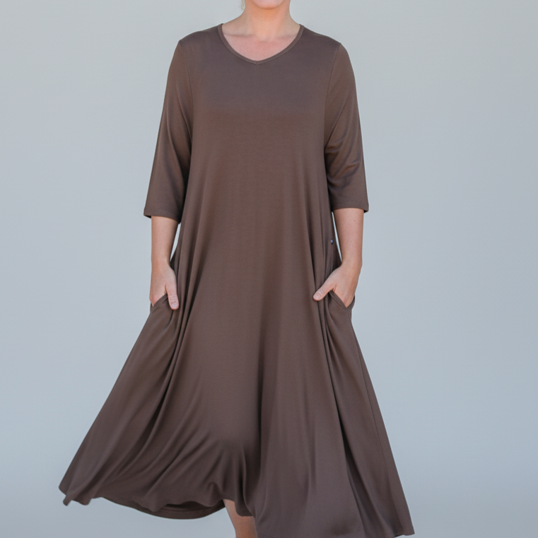 enhanced-Brun_Klanning_Ballerina_V-Neck_Long_Brown_251_2048x2048_ce80455b-8385-430e-a4b5-83cd04e7bed0.png
