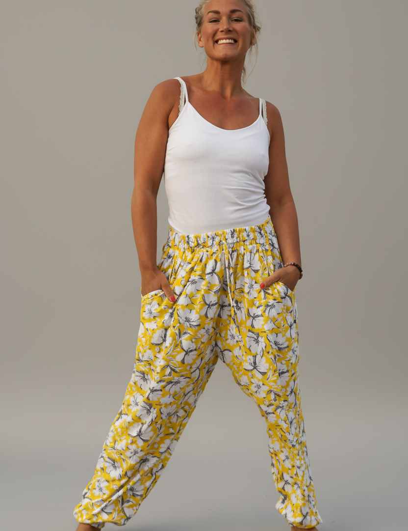 enhanced-Gul_Byxa_Nova_Yellow_Base256_2048x2048_236b2cd9-b8d0-447b-b6ef-89d1df33d4aa.png