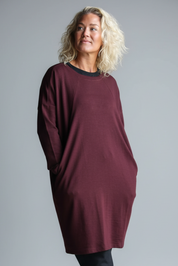 Lila Klänning Niva Purple