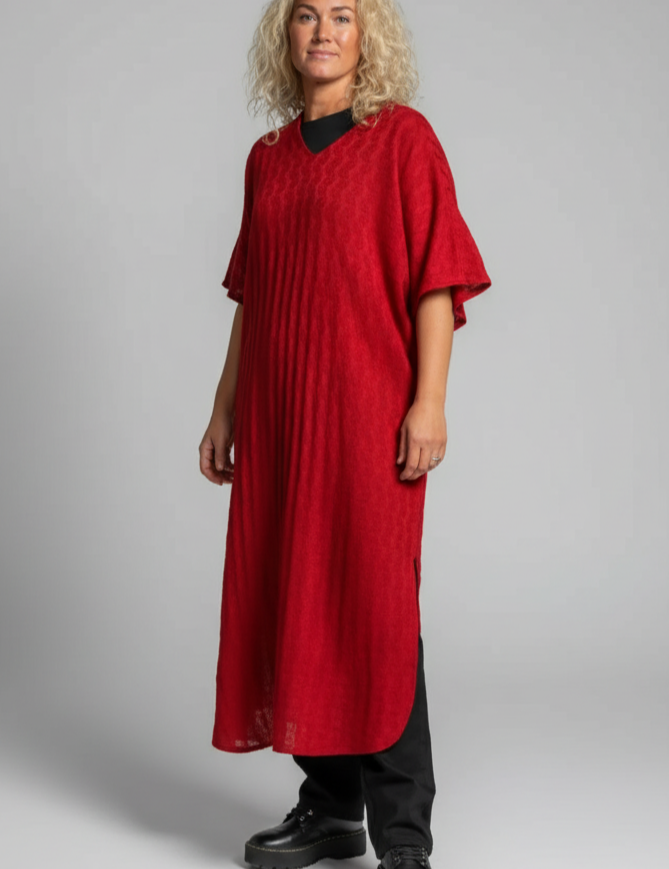 enhanced-Rod_Klanning_Paula_Red_253_2048x2048_64e03cde-45cc-4a68-bc76-20e276b3f798.png