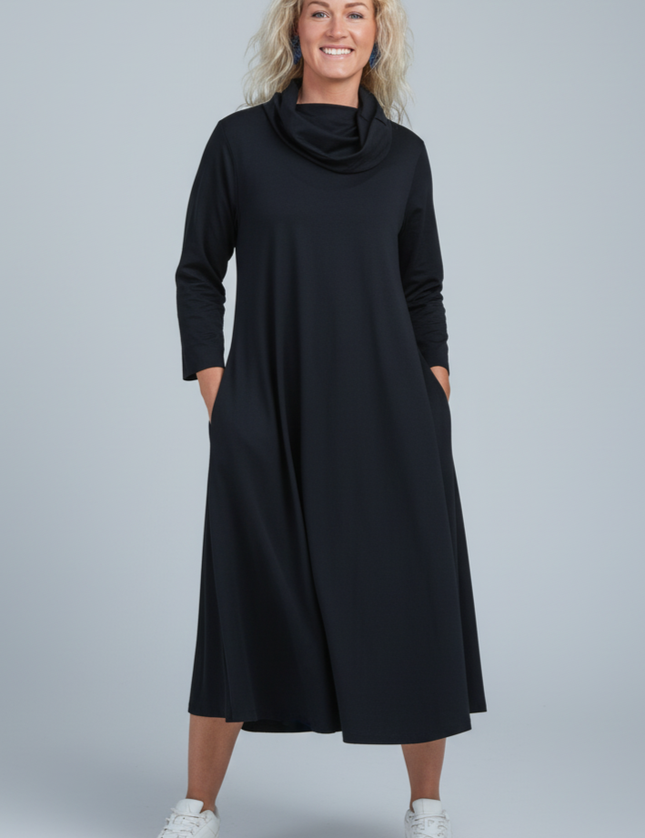 enhanced-Svart_Klanning_Ballerina_Polo_Black_260_2048x2048_e69df3f9-5126-411d-a9b5-c5ac86b32578.png