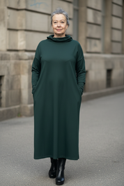 Grön polo-klänning framifrån