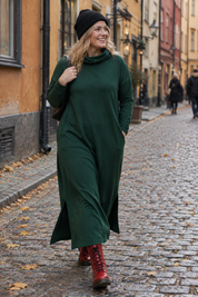 Grön poloklänning i Gamla stan, bild 1