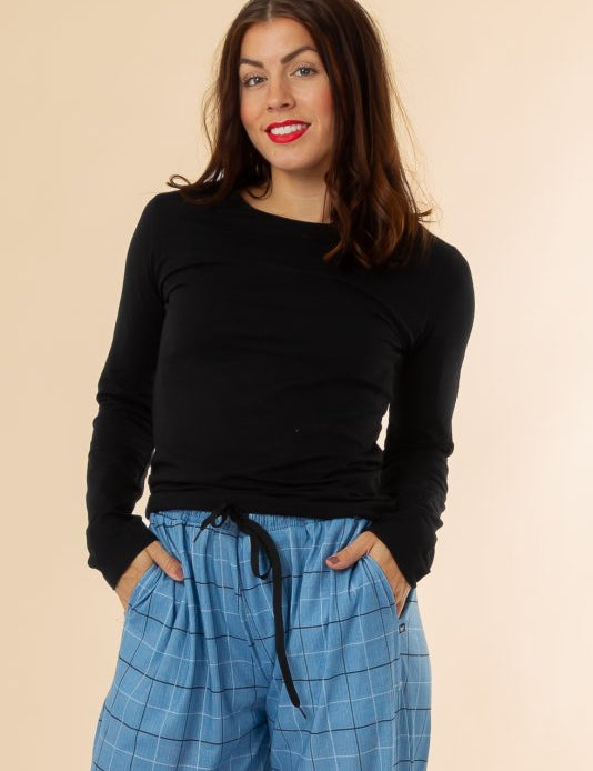 lisenblack1-971.jpg